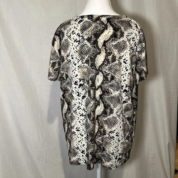 a.gain snakeskin print top size small - Picture 2 of 3